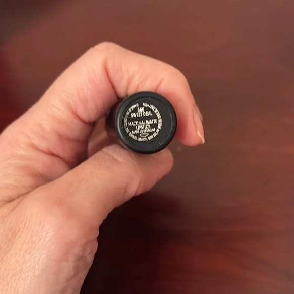 MAC Sweet Deal M·A·Cximal Silky Matte Lipstick - Picture 11 of 11